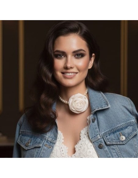 COLLAR CHOKER PERLAS/FLOR DE EL COFRE DE ELISABETH