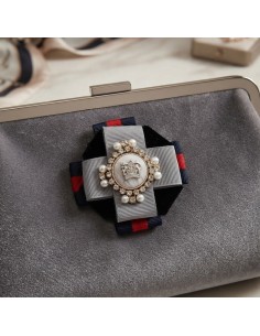 BROCHE CORONA DE EL COFRE DE ELISABETH